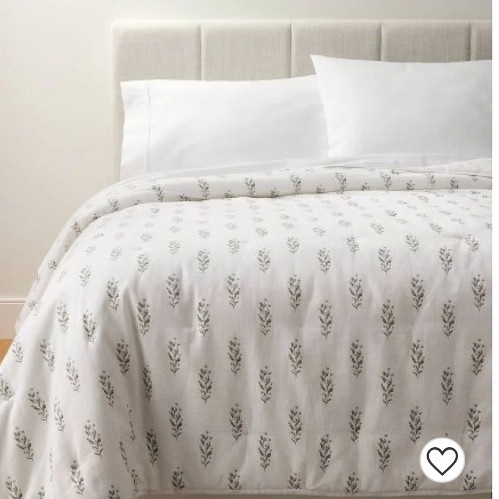 Lofty Cotton Slub Wood Block Floral Quilt White Studio McGee designed
